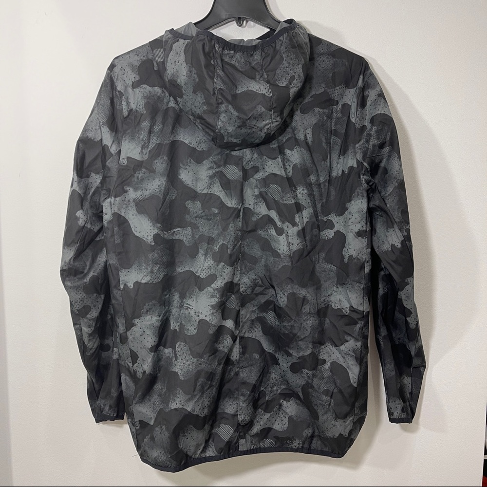 Adidas Running Lightweight Jacket Large - image 4